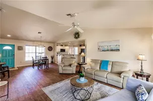 1809 NE 12th Pl, Cape Coral, FL 33909 - Photo 2