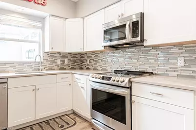 4544 Court Way #18D, Naples, FL 34109 - Photo 2