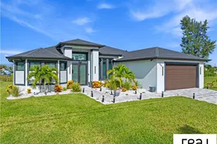 424 SW 26th Ave, Cape Coral, FL 33991 - Photo 4