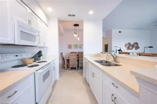 8505 Naples Heritage Dr, Naples, FL 34112 - Photo 12