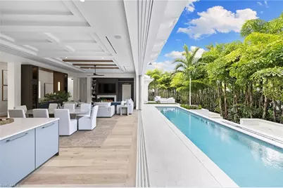 2131 Marina Dr, Naples, FL 34102 - Photo 10