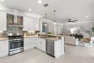 4384 Aurora St, Naples, FL 34119 - Photo 18