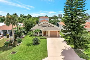 550 94th Ave N, Naples, FL 34108 - Photo 2