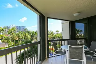 4551 Gulf Shore Blvd N, Naples, FL 34103 - Photo 36