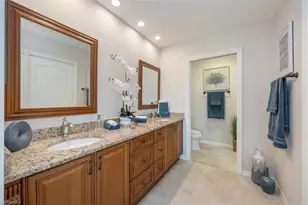 245 Deerwood Cir, Naples, FL 34113 - Photo 16
