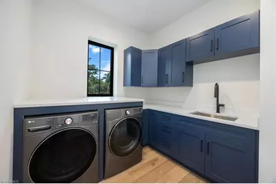 14211 Charthouse Cir, Naples, FL 34114 - Photo 32