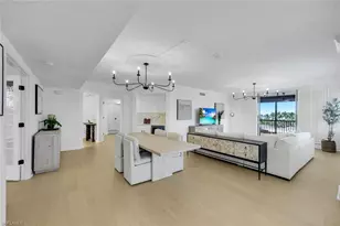 8720 Bay Colony Dr, Naples, FL 34108 - Photo 10