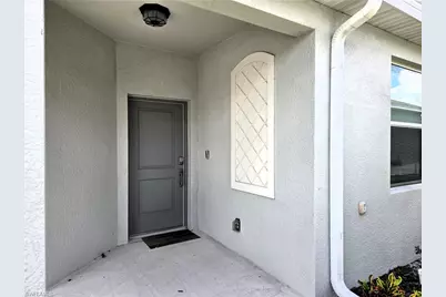 20683 Hazelnut Ct, Lehigh Acres, FL 33936 - Photo 2