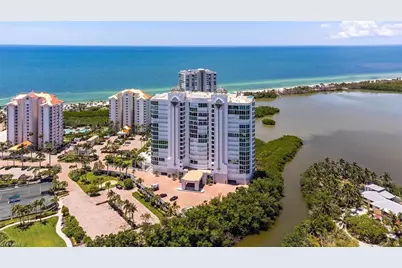 60 Seagate Dr #305, Naples, FL 34103 - Photo 26