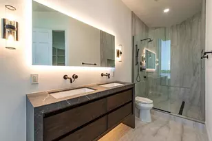 60 Seagate Dr, Naples, FL 34103 - Photo 10