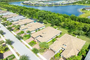 7638 Jacaranda Ln, Naples, FL 34114 - Photo 4