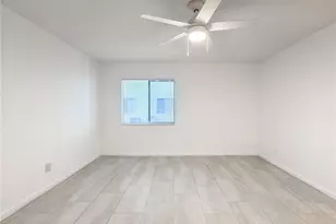 4631 Bayshore Dr, Naples, FL 34112 - Photo 22