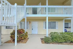 4631 Bayshore Dr, Naples, FL 34112 - Photo 28