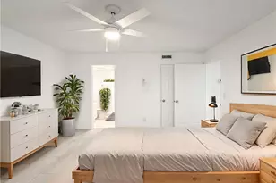 4631 Bayshore Dr, Naples, FL 34112 - Photo 40