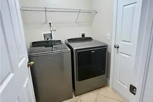 2720 NE 1st Pl, Cape Coral, FL 33909 - Photo 16