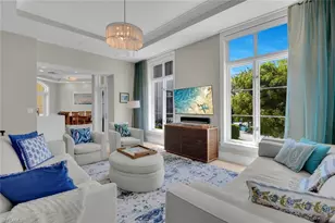 684 10th Ave S, Naples, FL 34102 - Photo 2