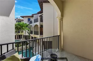 684 10th Ave S, Naples, FL 34102 - Photo 16