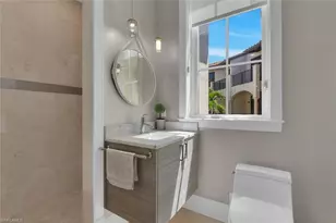 684 10th Ave S, Naples, FL 34102 - Photo 14