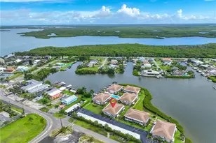 330 Kon Tiki Dr, Naples, FL 34113 - Photo 1