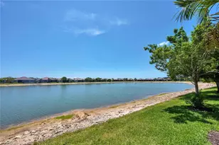 14940 Edgewater Cir, Naples, FL 34114 - Photo 4