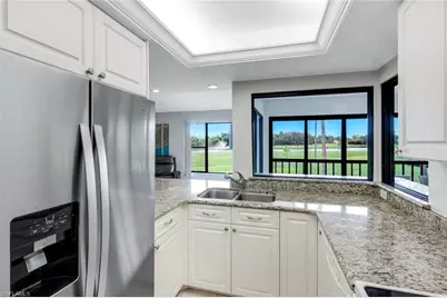 5585 Trailwinds Dr #326, Fort Myers, FL 33907 - Photo 10