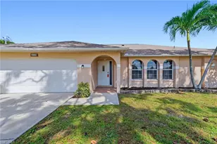 219 SW Trafalgar Parkway, Cape Coral, FL 33991 - Photo 4