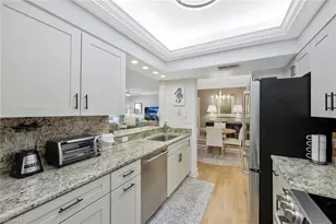 780 Willowbrook Dr, Naples, FL 34108 - Photo 2