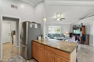 906 SE 17th St, Cape Coral, FL 33990 - Photo 14