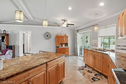 906 SE 17th St, Cape Coral, FL 33990 - Photo 16