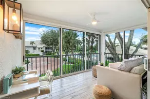 790 Willowbrook Dr, Naples, FL 34108 - Photo 14