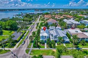 888 10th Ave S, Naples, FL 34102 - Photo 30