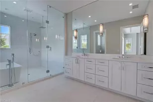 888 10th Ave S, Naples, FL 34102 - Photo 20