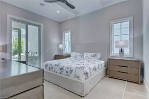 888 10th Ave S, Naples, FL 34102 - Photo 10