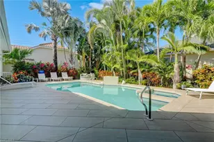 687 9th Ave S, Naples, FL 34102 - Photo 32