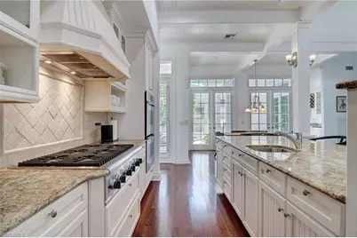 1551 Gulf Shore Blvd S, Naples, FL 34102 - Photo 14