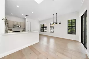 1248 Carpazi Ct, Naples, FL 34105 - Photo 4