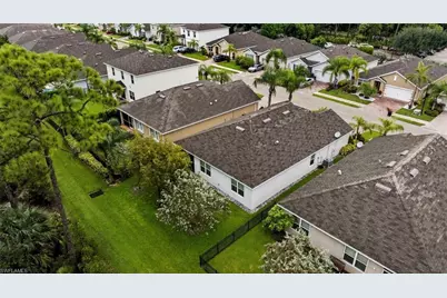 26982 Wildwood Pines Ln, Bonita Springs, FL 34135 - Photo 28