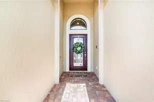 1570 Parnell Ct, Naples, FL 34113 - Photo 2
