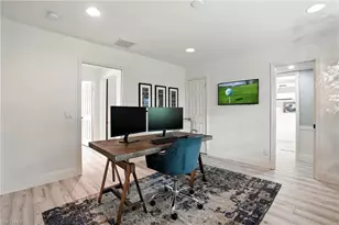 205 Springline Dr, Naples, FL 34102 - Photo 10