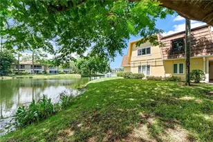 1890 Bald Eagle Dr #B Dr, Naples, FL 34105 - Photo 2