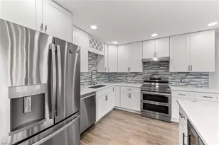 1890 Bald Eagle Dr #B Dr, Naples, FL 34105 - Photo 12