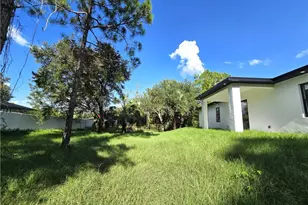 2522 Alice Pl, Lehigh Acres, FL 33971 - Photo 32