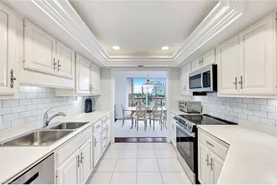 4901 Gulf Shore Blvd N #604, Naples, FL 34103 - Photo 4