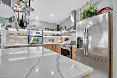 410 6th St NE, Naples, FL 34120 - Photo 12