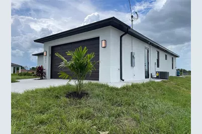 821 Newell St E, Lehigh Acres, FL 33974 - Photo 4