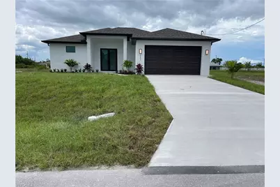 821 Newell St E, Lehigh Acres, FL 33974 - Photo 2