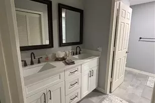 293 Kings Way, Naples, FL 34104 - Photo 14