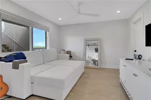 12945 Vanderbilt Dr, Naples, FL 34110 - Photo 10