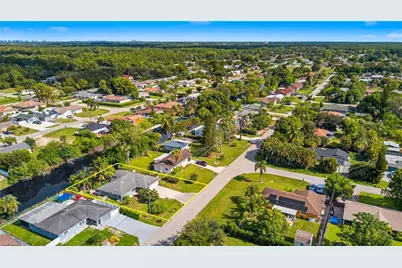 2315 54th Ter SW, Naples, FL 34116 - Photo 30