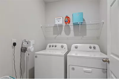 439 NE Juanita Ct, Cape Coral, FL 33909 - Photo 16